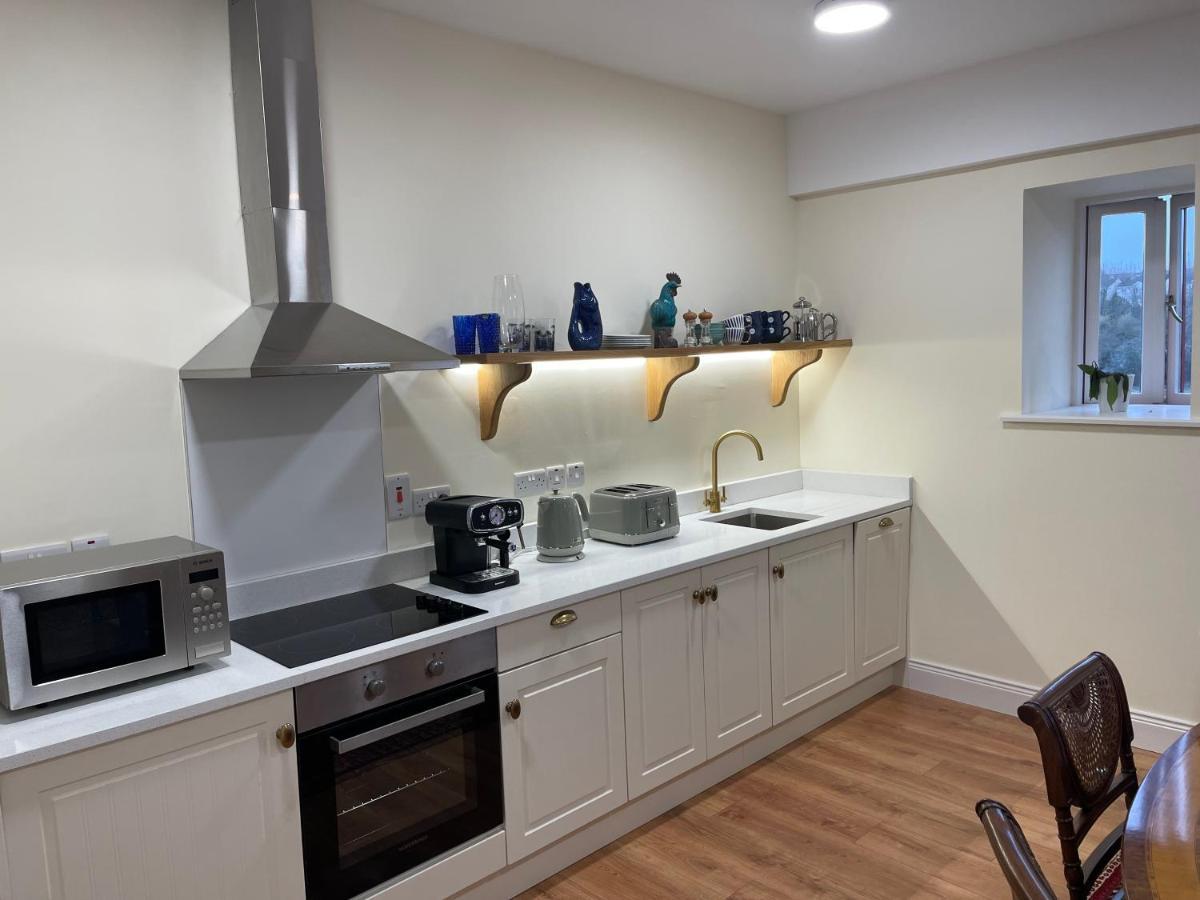 Riverfront Apartments At The Blue Goat Ramelton Exterior foto